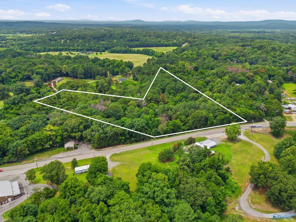 9 acres Hough Road, Laceys Spring, AL 35754