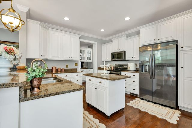 4037 Platinum Way, Ooltewah, TN 37363