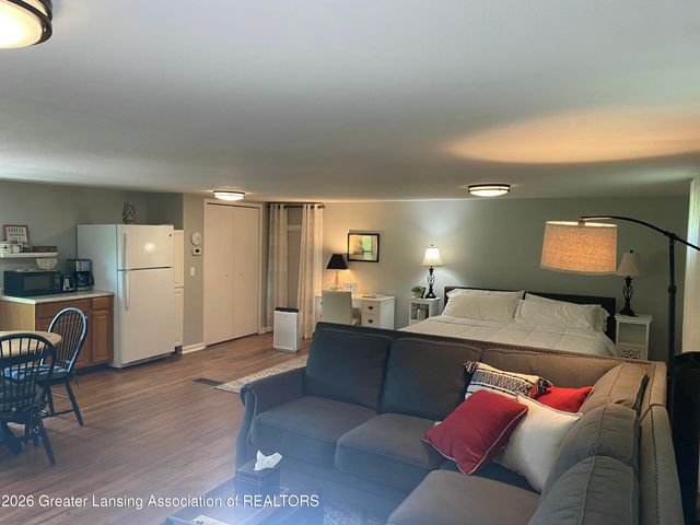 10810 Petrieville Highway, Eaton Rapids, MI 48827