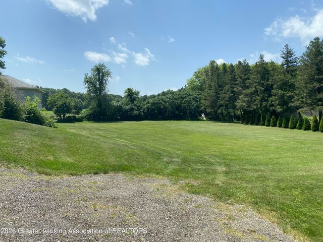 10810 Petrieville Highway, Eaton Rapids, MI 48827