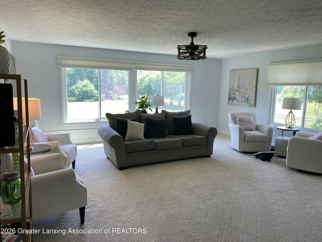 10810 Petrieville Highway, Eaton Rapids, MI 48827