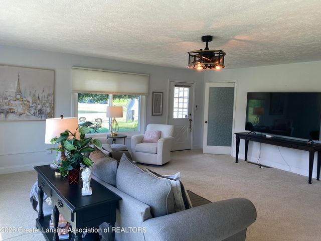 10810 Petrieville Highway, Eaton Rapids, MI 48827