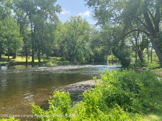 10810 Petrieville Highway, Eaton Rapids, MI 48827