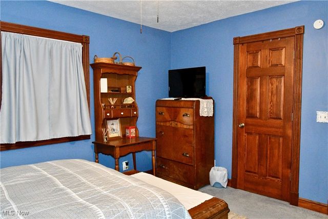 1511 Lake Front Drive, Salem, OH 44460