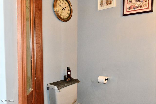 1511 Lake Front Drive, Salem, OH 44460