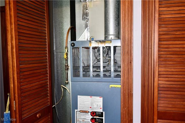 1511 Lake Front Drive, Salem, OH 44460