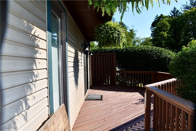 1511 Lake Front Drive, Salem, OH 44460