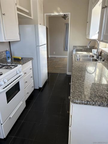 7105 Central Ave, Lemon Grove, CA 91945
