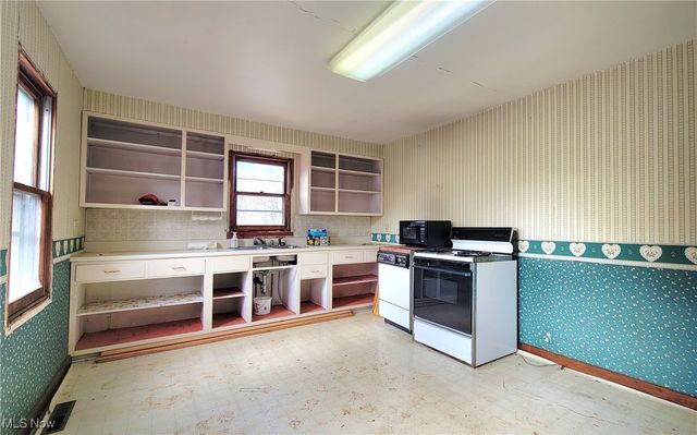 641 Warren Chapel Road, Marietta, OH 45729