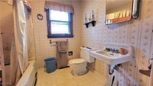 641 Warren Chapel Road, Marietta, OH 45729