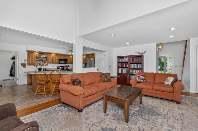 3942 Petersburg Road, Burlington, KY 41005