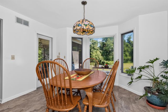 3942 Petersburg Road, Burlington, KY 41005