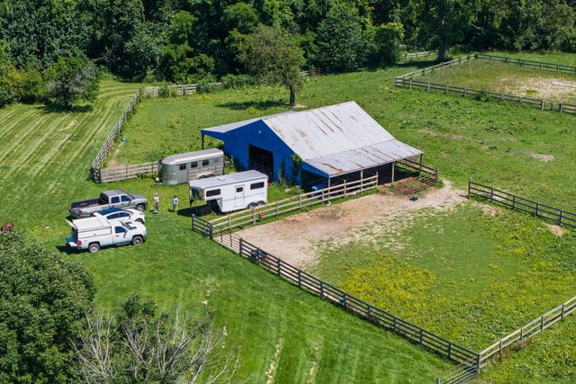 3942 Petersburg Road, Burlington, KY 41005