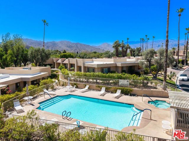 73729 Desert Vista Court, Palm Desert, CA 92260