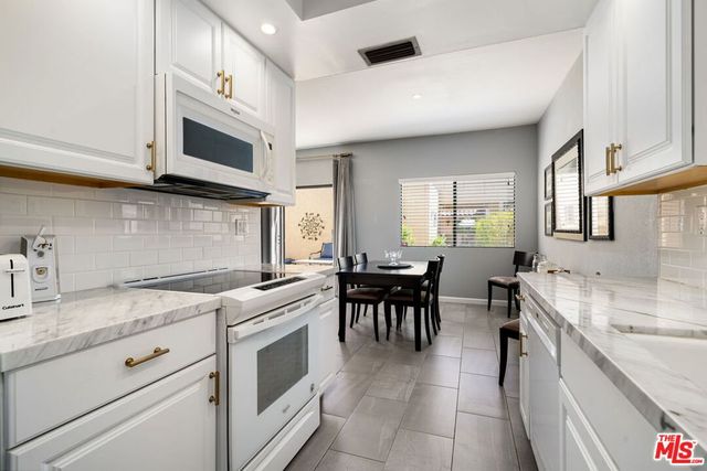 73729 Desert Vista Court, Palm Desert, CA 92260