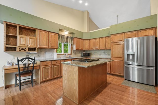 12783 Falcon Drive, Apple Valley, MN 55124