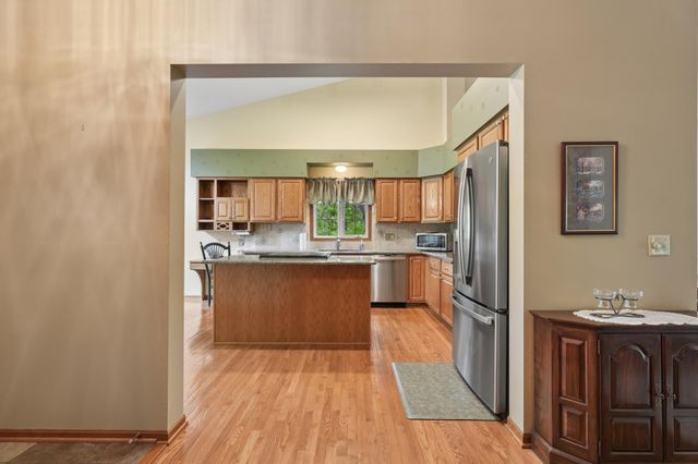 12783 Falcon Drive, Apple Valley, MN 55124