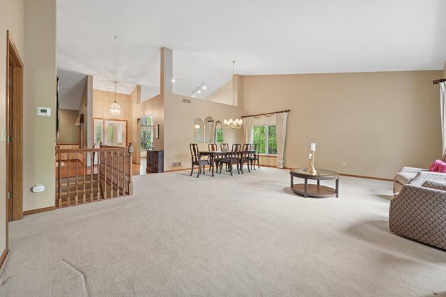 12783 Falcon Drive, Apple Valley, MN 55124