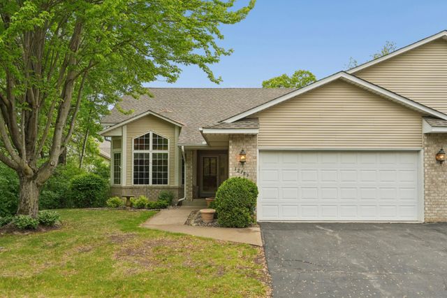 12783 Falcon Drive, Apple Valley, MN 55124