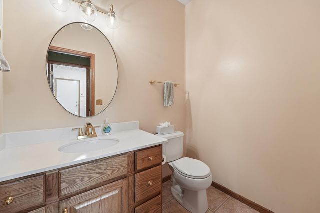 12783 Falcon Drive, Apple Valley, MN 55124