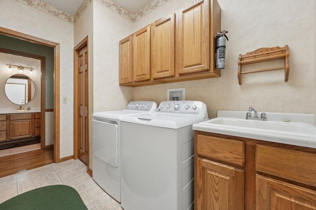 12783 Falcon Drive, Apple Valley, MN 55124