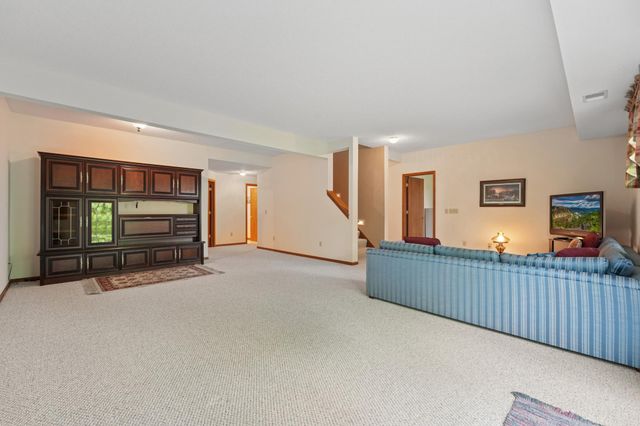 12783 Falcon Drive, Apple Valley, MN 55124