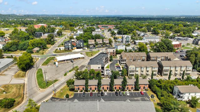 122 Porter Terrace, Nashville, TN 37206