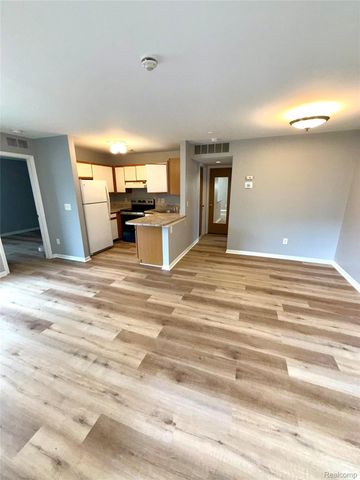 42760 LILLEY POINTE Drive, Canton Charter Township, MI 48187