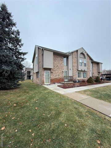 42760 LILLEY POINTE Drive, Canton Charter Township, MI 48187