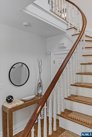 40 Franklin Place, Montclair, NJ 07042