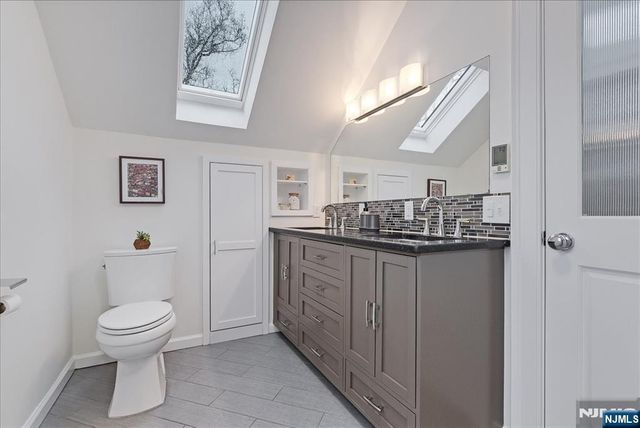 40 Franklin Place, Montclair, NJ 07042