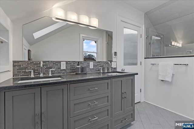 40 Franklin Place, Montclair, NJ 07042