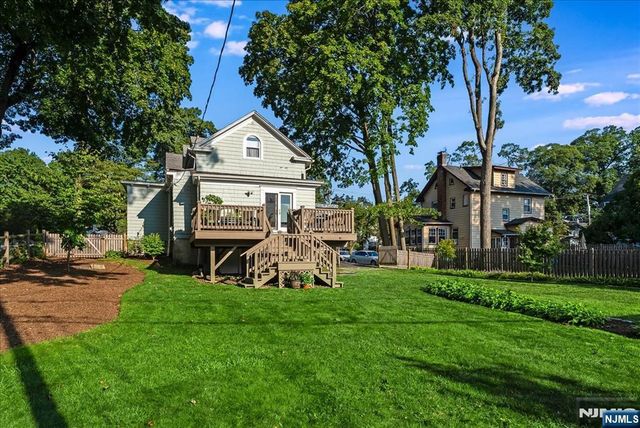 40 Franklin Place, Montclair, NJ 07042