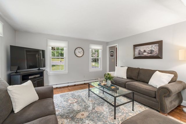 36 Marilyn Way, Halifax, MA 02338