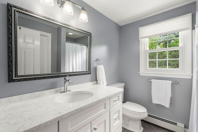 36 Marilyn Way, Halifax, MA 02338