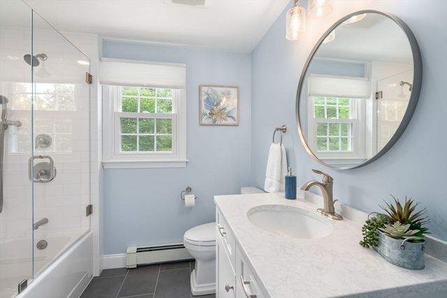 36 Marilyn Way, Halifax, MA 02338
