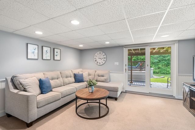 36 Marilyn Way, Halifax, MA 02338
