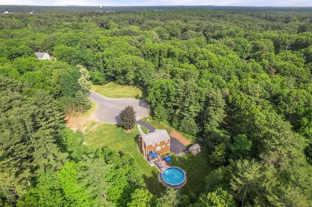 36 Marilyn Way, Halifax, MA 02338