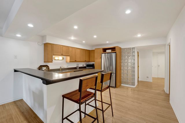 40 E 9th Street 609, Chicago, IL 60605