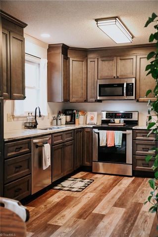 3777 Libertys Run Drive, Sophia, NC 27350
