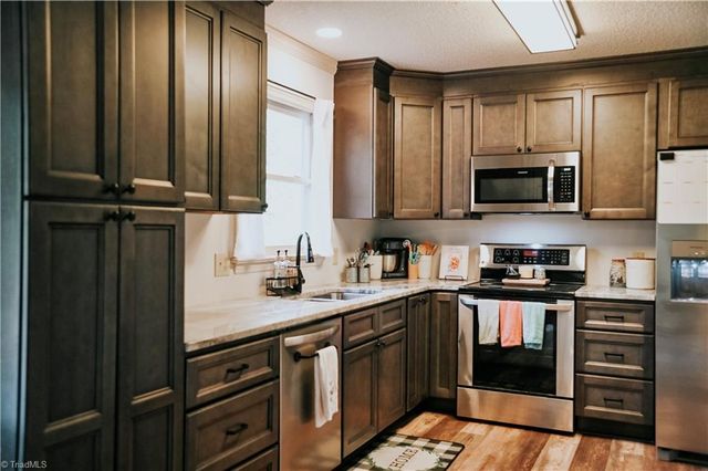 3777 Libertys Run Drive, Sophia, NC 27350