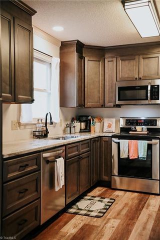 3777 Libertys Run Drive, Sophia, NC 27350