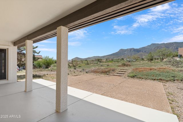 5027 S WHITEWING Road, Sierra Vista, AZ 85650
