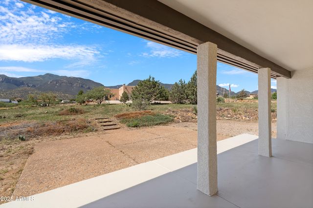 5027 S WHITEWING Road, Sierra Vista, AZ 85650