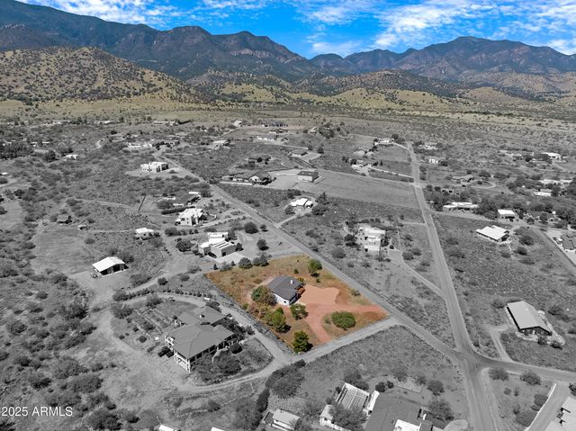 5027 S WHITEWING Road, Sierra Vista, AZ 85650