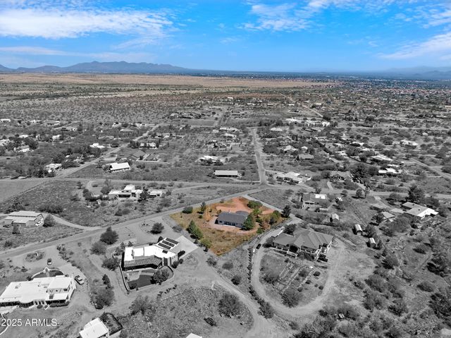 5027 S WHITEWING Road, Sierra Vista, AZ 85650
