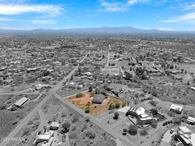 5027 S WHITEWING Road, Sierra Vista, AZ 85650