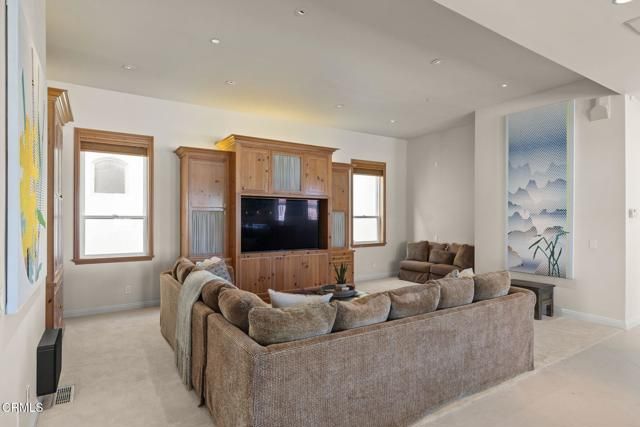 1135 Capri Way, Oxnard, CA 93035