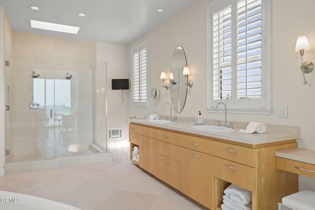 1135 Capri Way, Oxnard, CA 93035