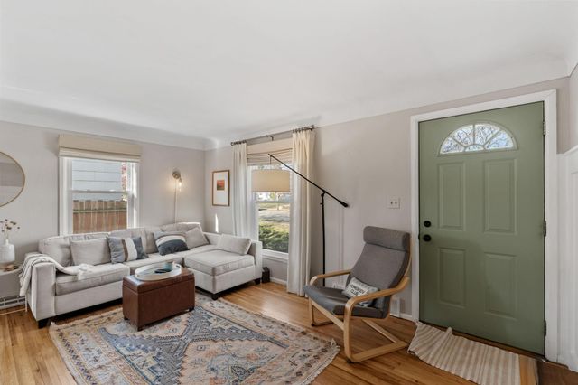 6115 Upton Avenue S, Minneapolis, MN 55410